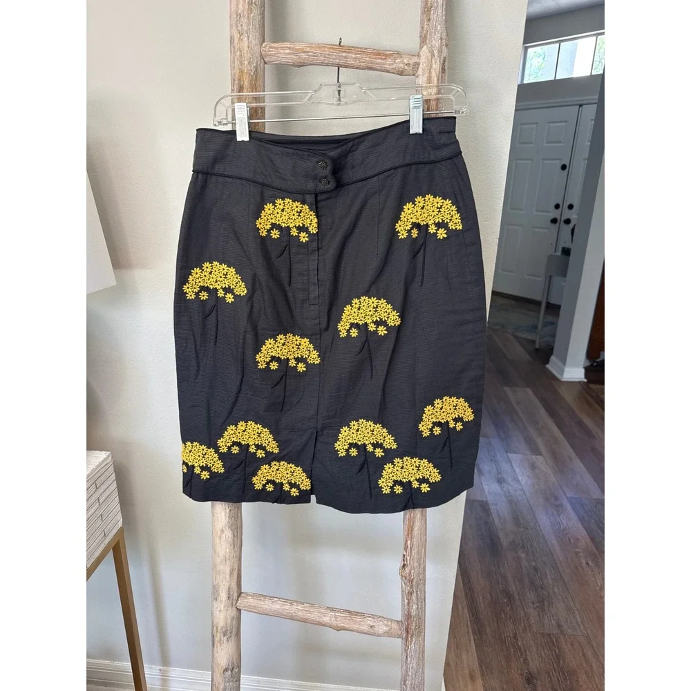 Anthropologie Floreat yellow floral embroidered fennel skirt Black yellow size 8